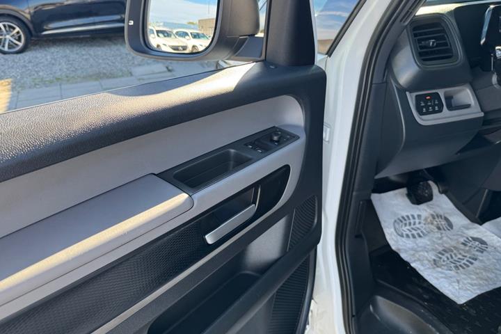 Hvid VW ID.Buzz fra 2023