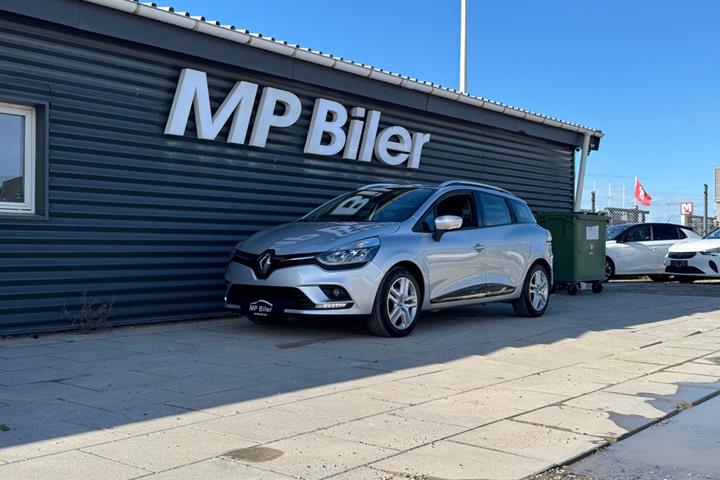 Sølv Renault Clio IV fra 2020