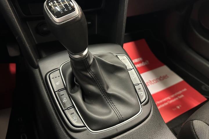 Blå Hyundai Kona fra 2019