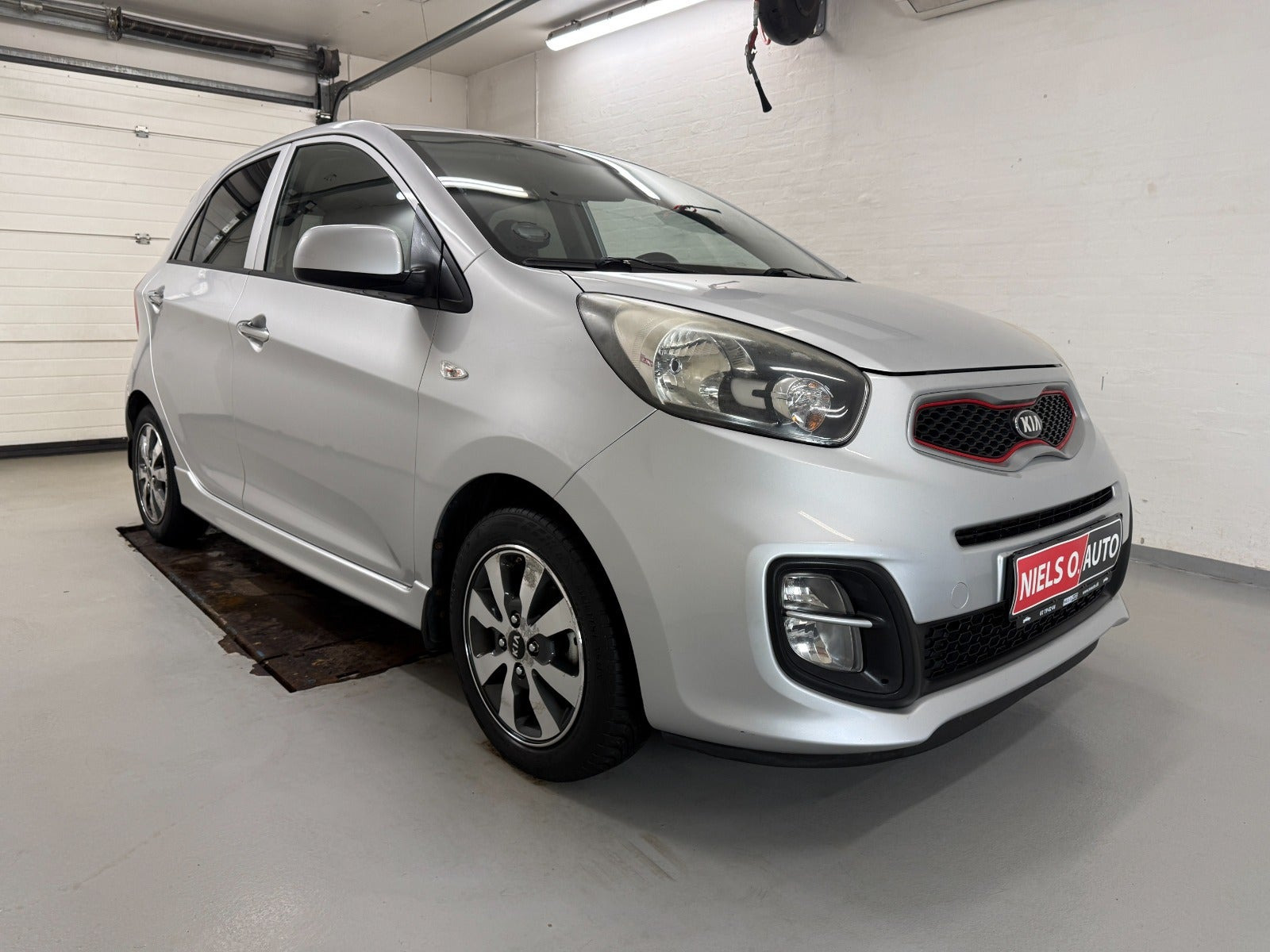 Sølv Kia Picanto fra 2015