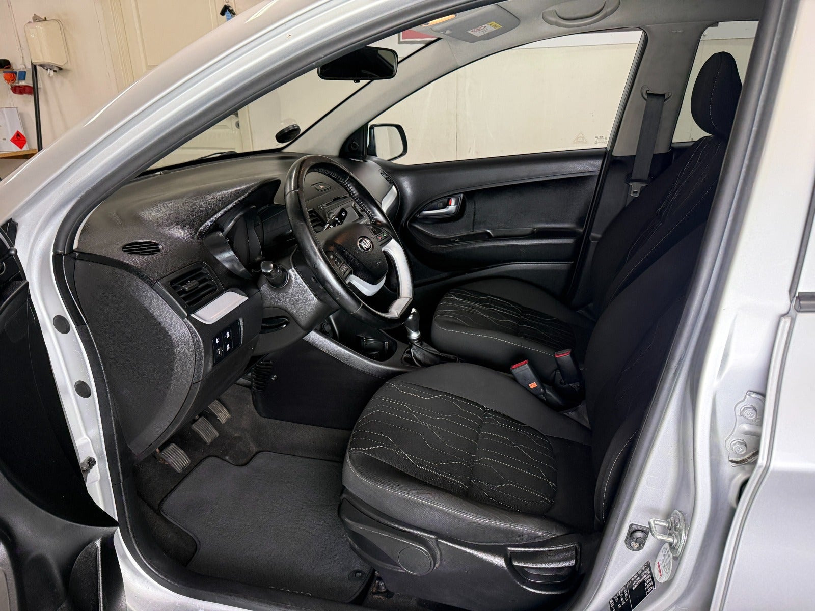 Sølv Kia Picanto fra 2015
