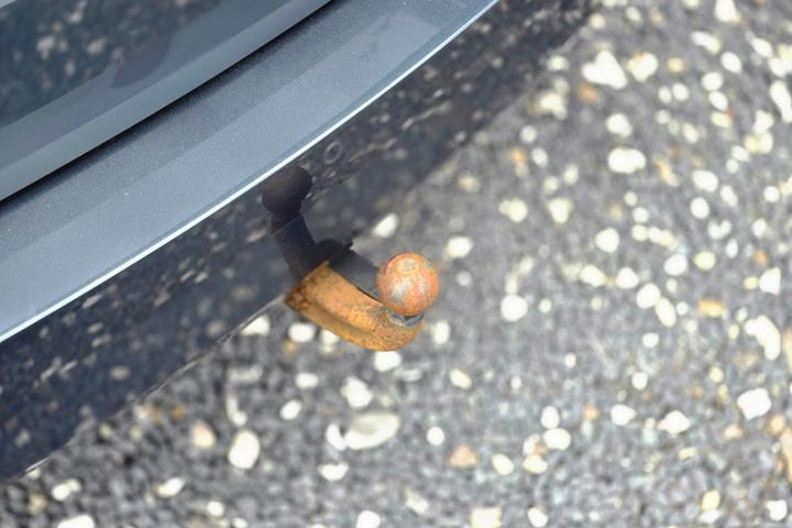 Grå Skoda Fabia fra 2016