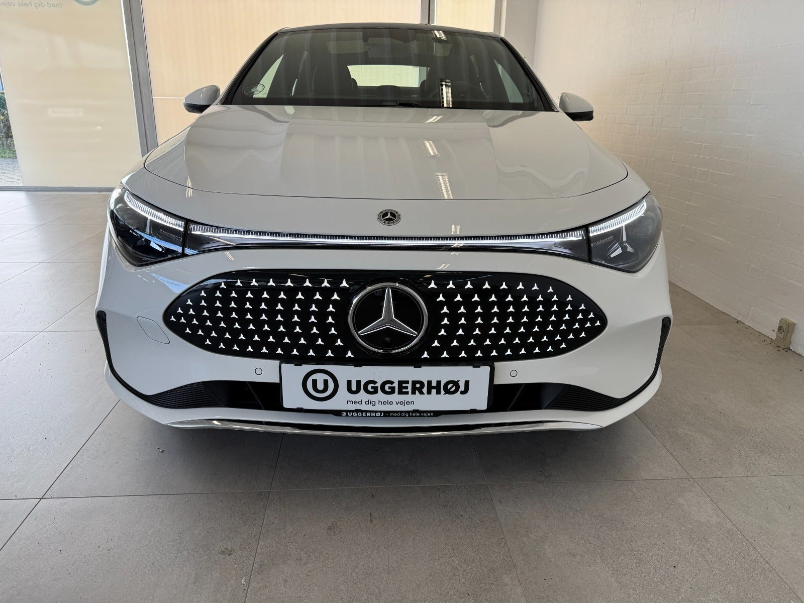 Hvid Mercedes CLA250+ fra 2025
