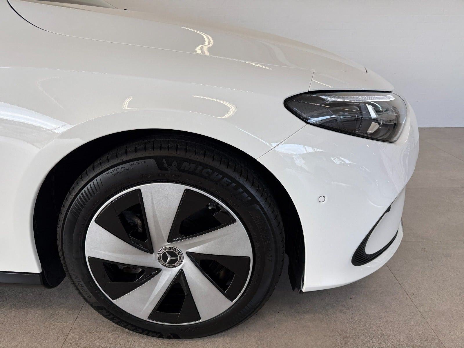 Hvid Mercedes CLA250+ fra 2025