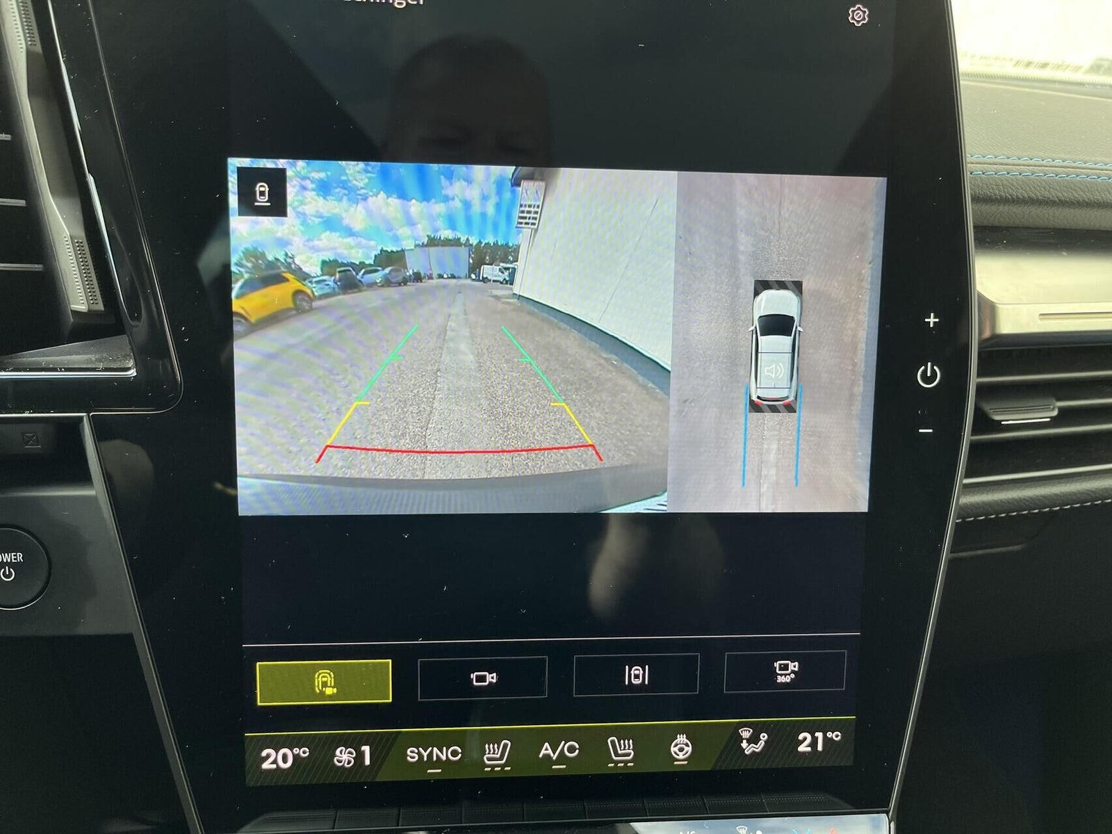 Sort Renault Scenic E-Tech fra 2026