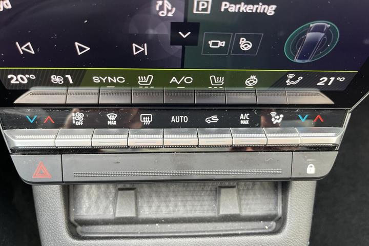 Sort Renault Scenic E-Tech fra 2026