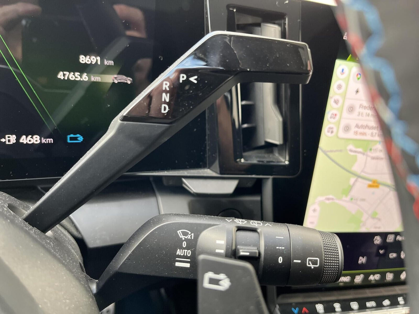 Sort Renault Scenic E-Tech fra 2026