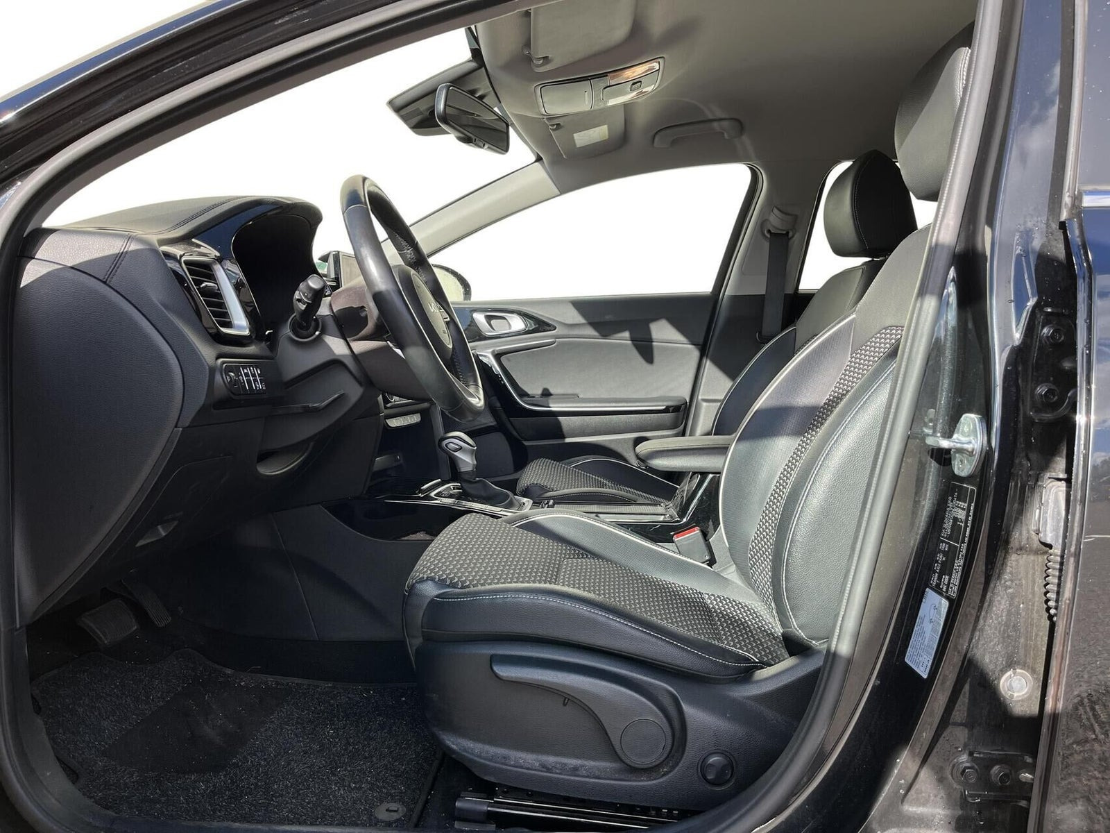 Sort Kia Ceed fra 2022