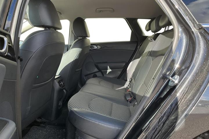 Sort Kia Ceed fra 2022
