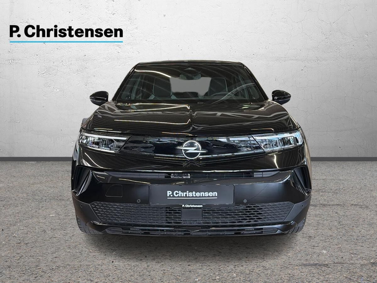 Sort Opel Mokka-e fra 2025