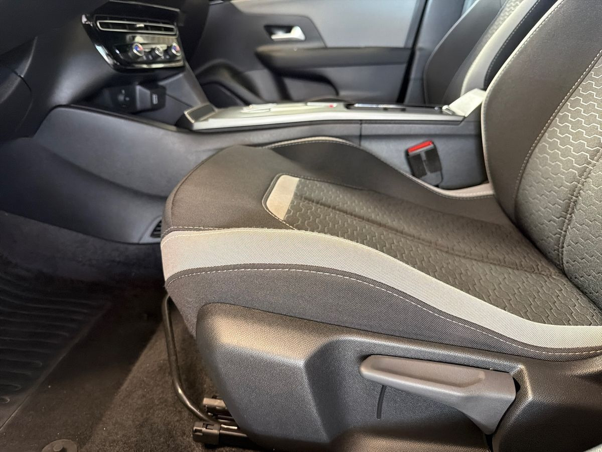 Sort Opel Mokka-e fra 2025