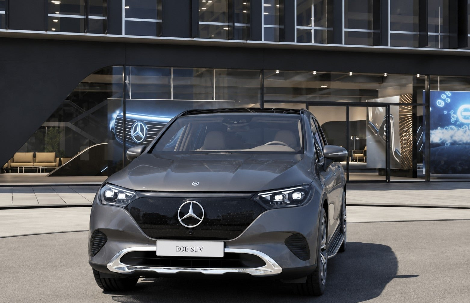 Grå Mercedes EQE500 SUV fra 2026