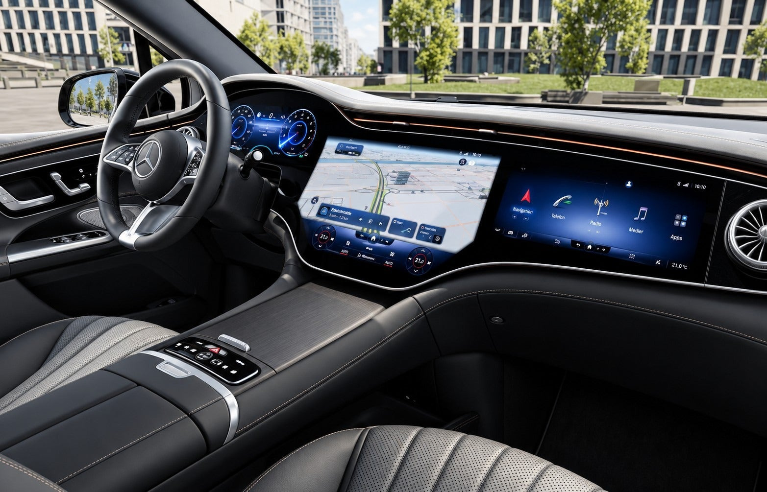Grå Mercedes EQE500 SUV fra 2026