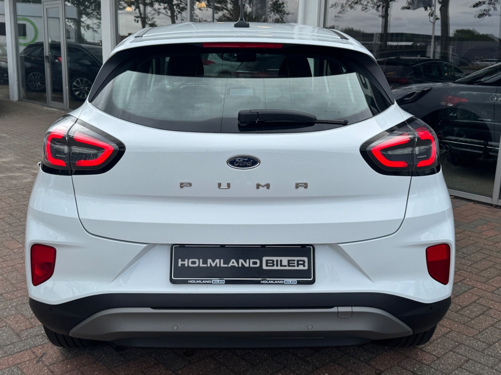 Hvid Ford Puma fra 2021