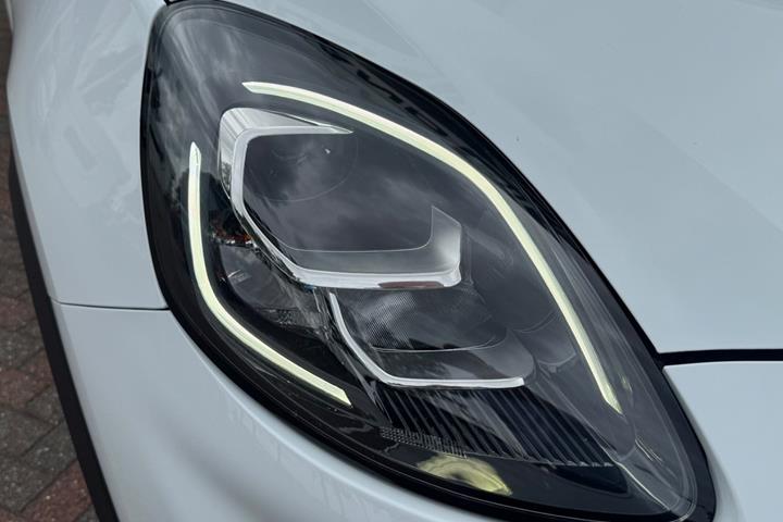 Hvid Ford Puma fra 2021