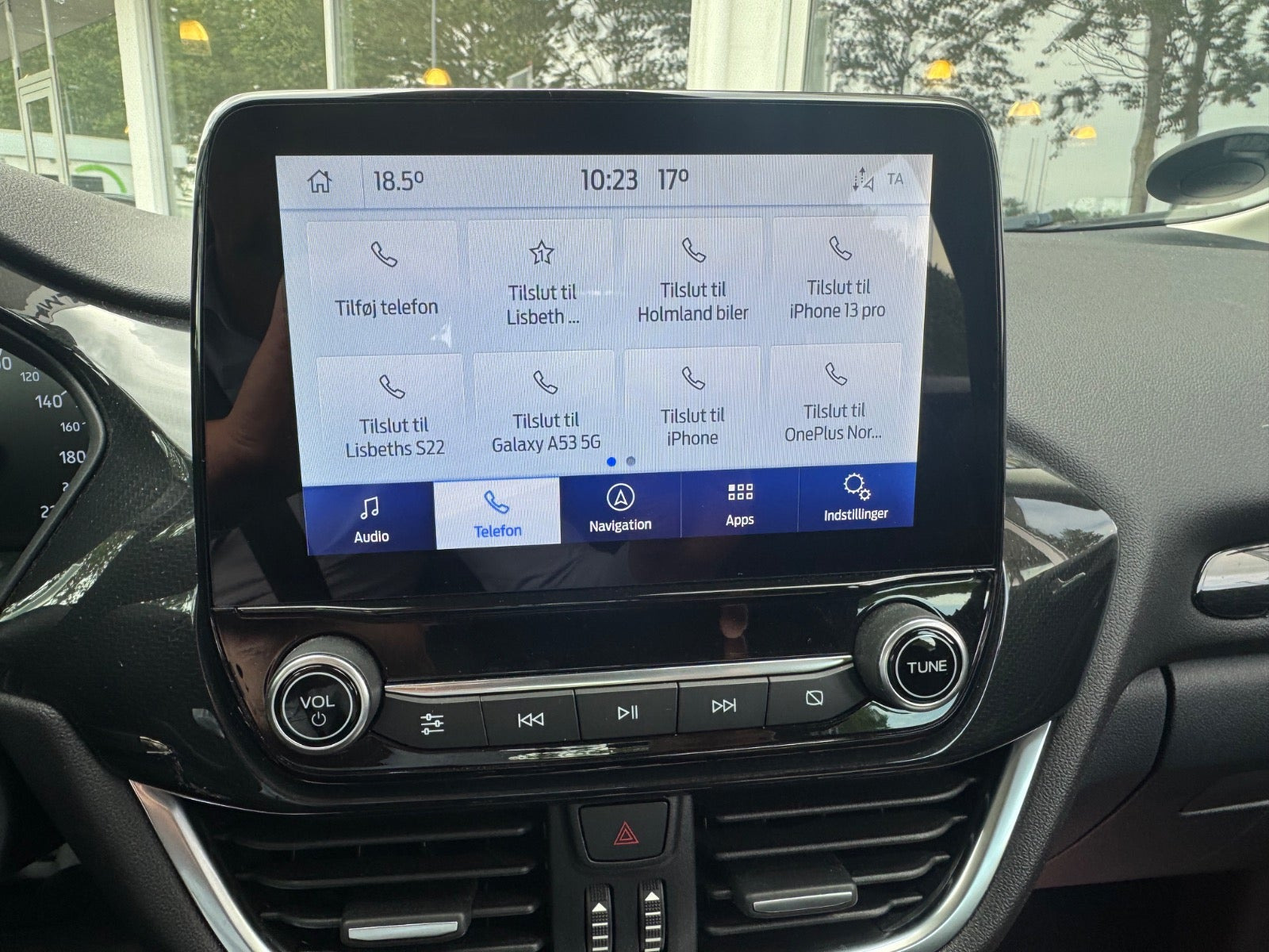 Hvid Ford Puma fra 2021