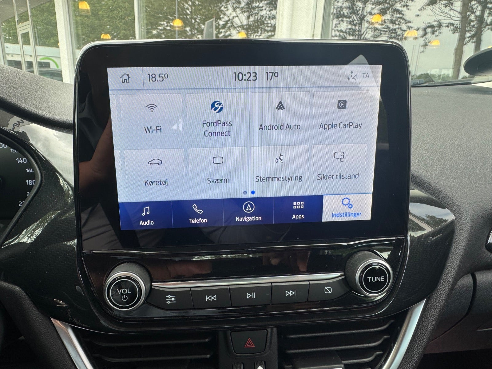 Hvid Ford Puma fra 2021