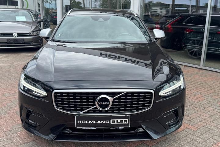 Sort Volvo V90 fra 2018