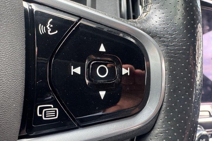 Sort Volvo V90 fra 2018