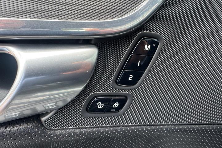 Sort Volvo V90 fra 2018
