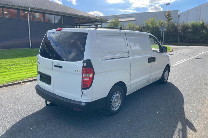 undefined Hyundai H-1 fra 2012
