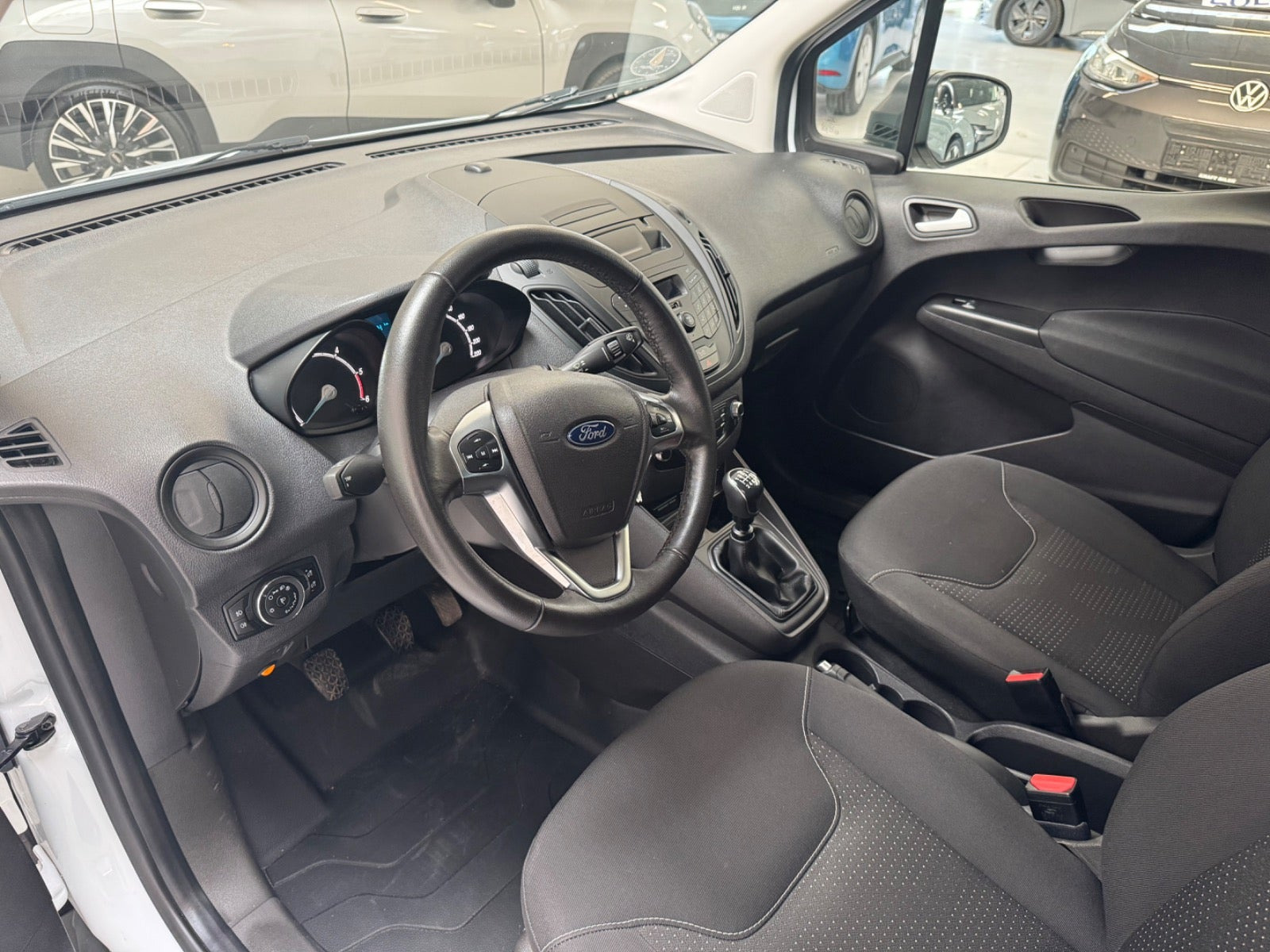undefined Ford Transit Courier fra 2023