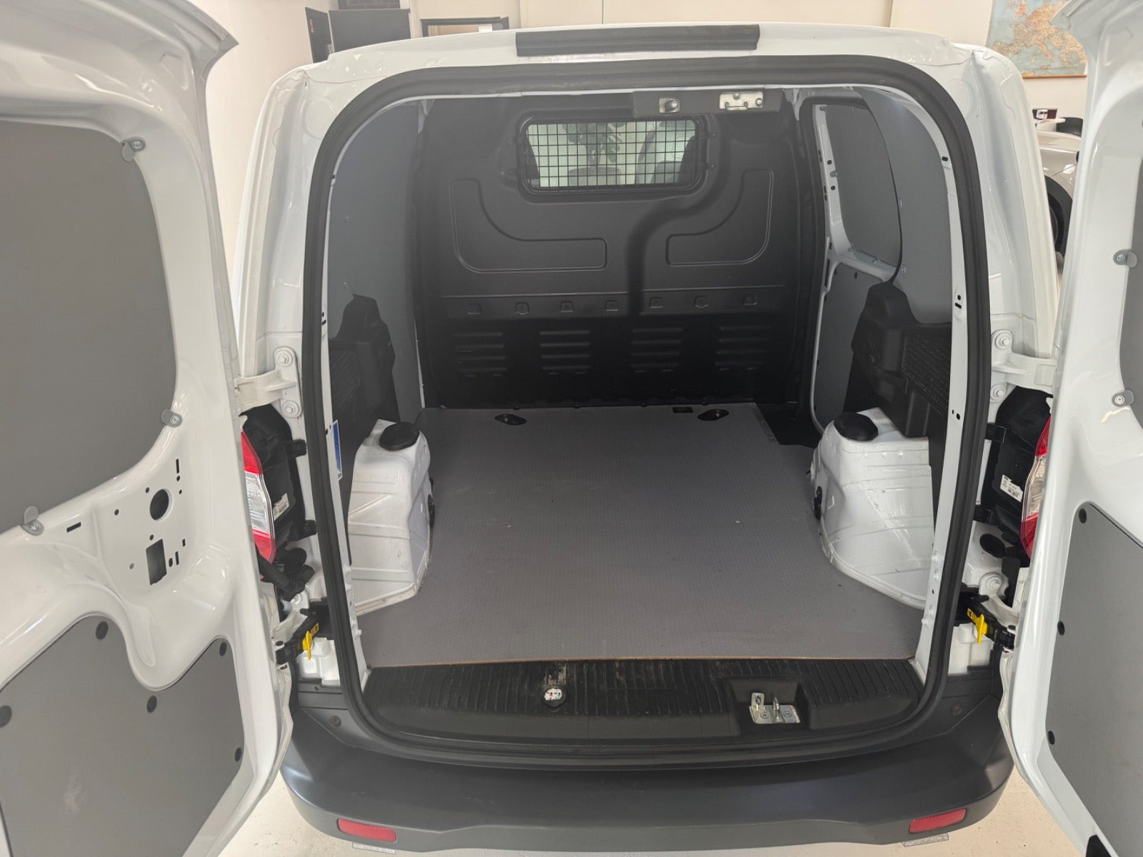 undefined Ford Transit Courier fra 2023