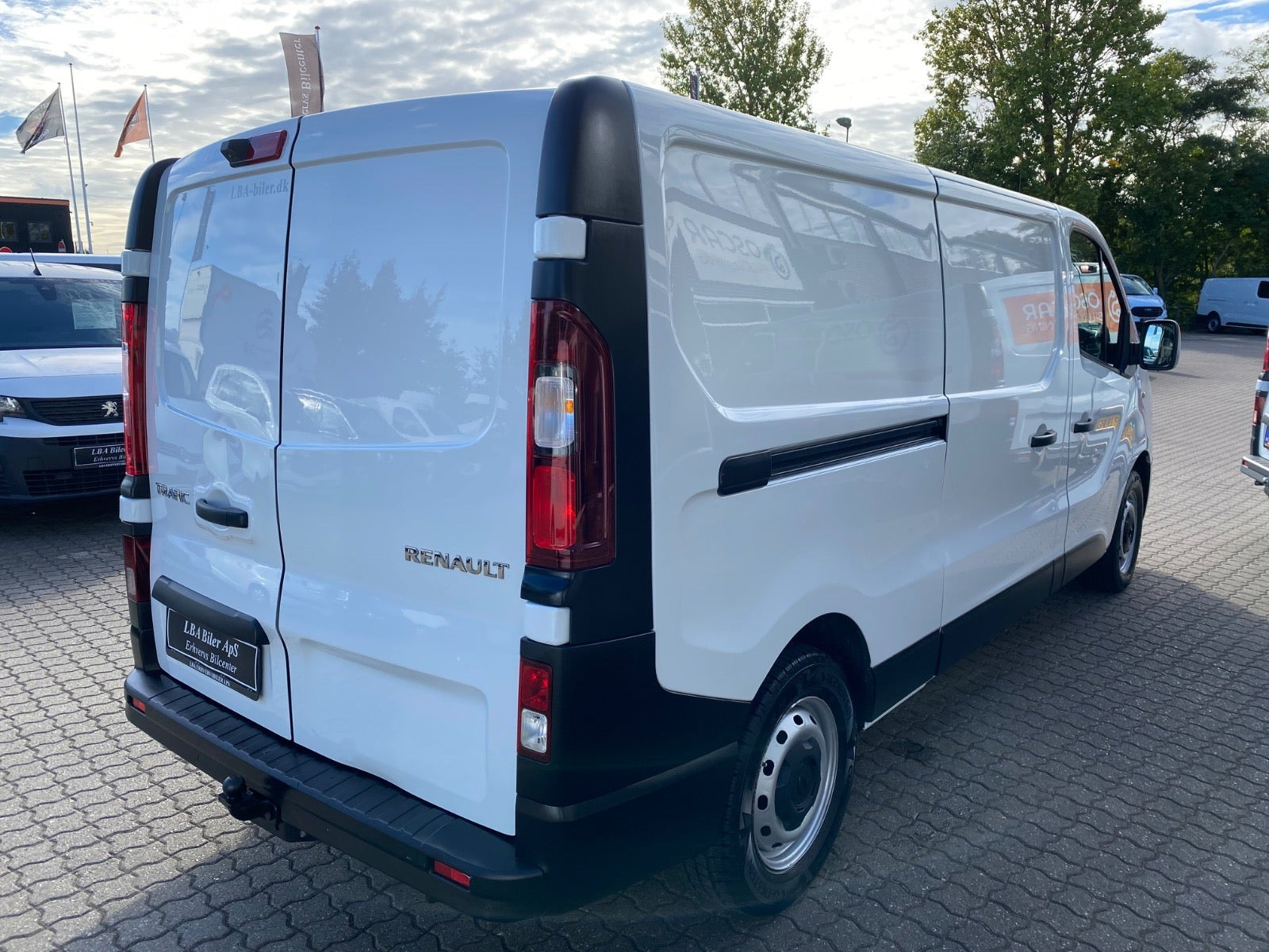 Hvid Renault Trafic T29 fra 2021