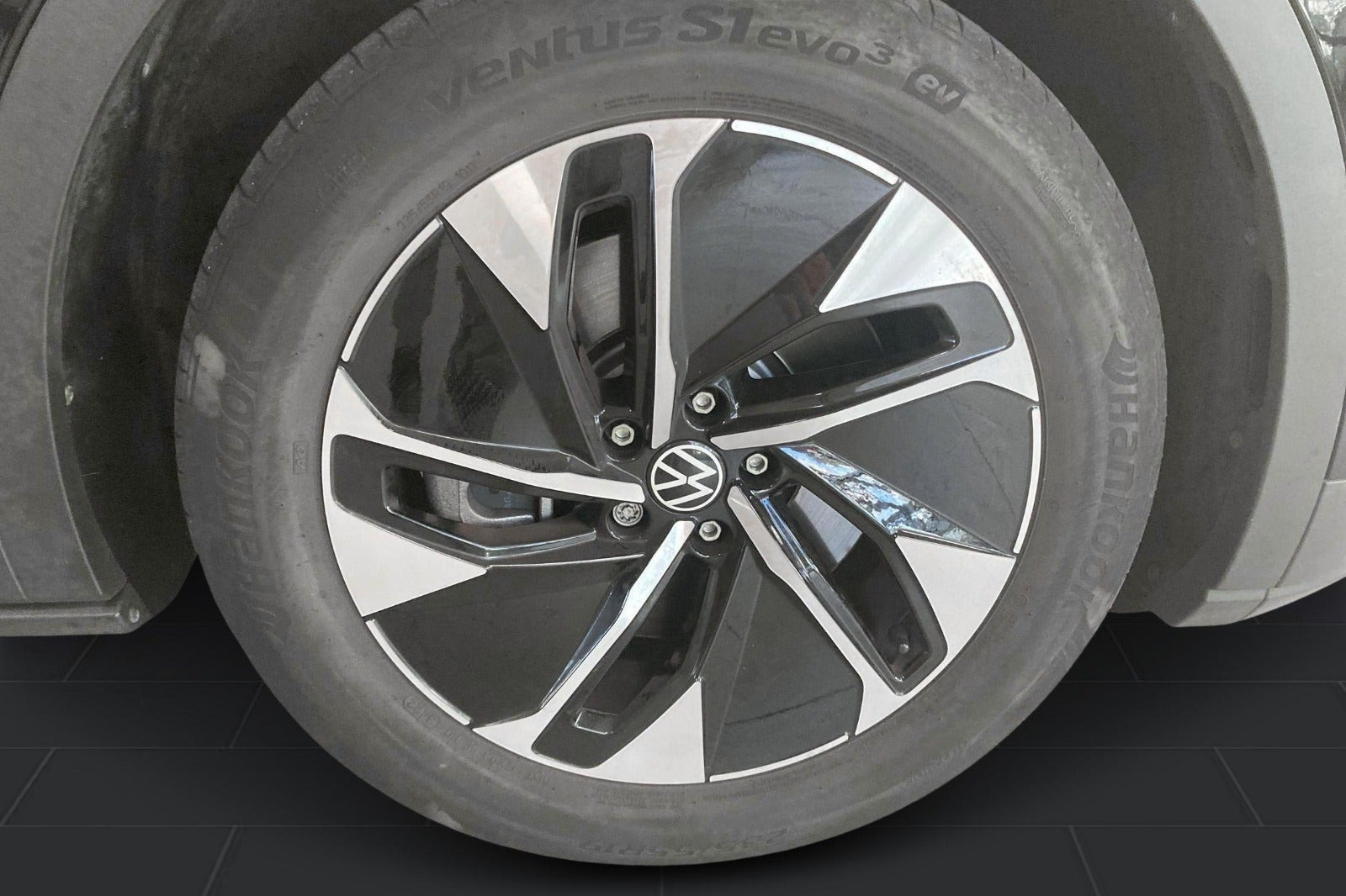 Sort VW ID.4 fra 2023