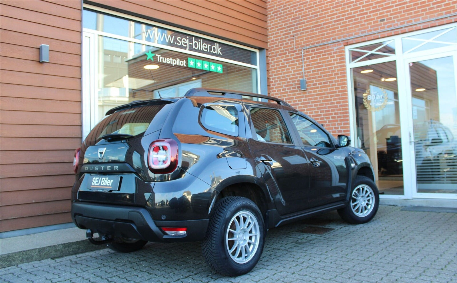 Sort Dacia Duster fra 2020