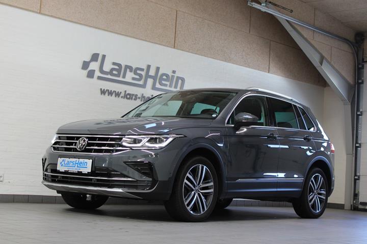 Grå VW Tiguan fra 2022