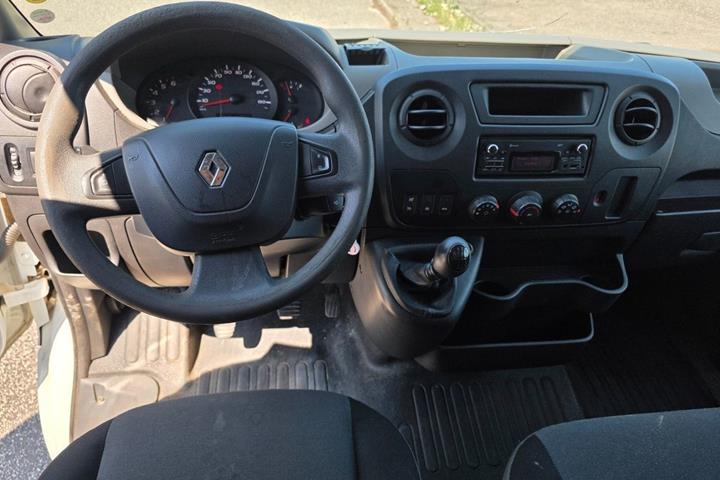 Hvid Renault Master III T35 fra 2015