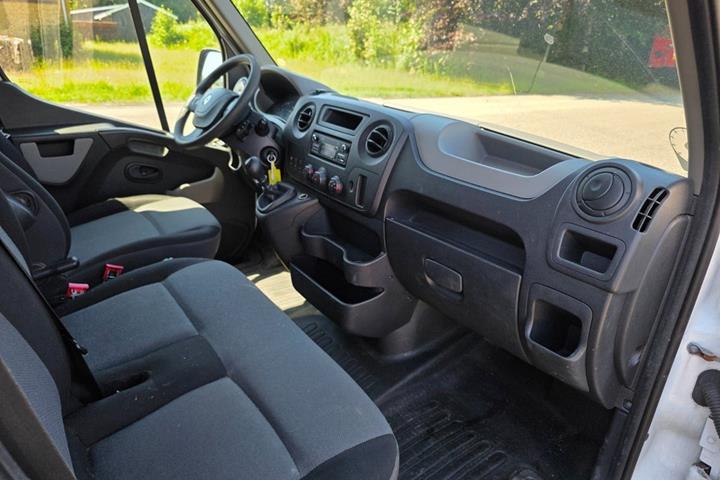 Hvid Renault Master III T35 fra 2015