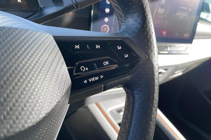 Hvid Cupra Born fra 2022