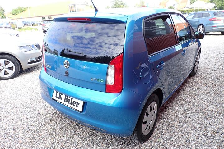 Blå Skoda Citigo fra 2017