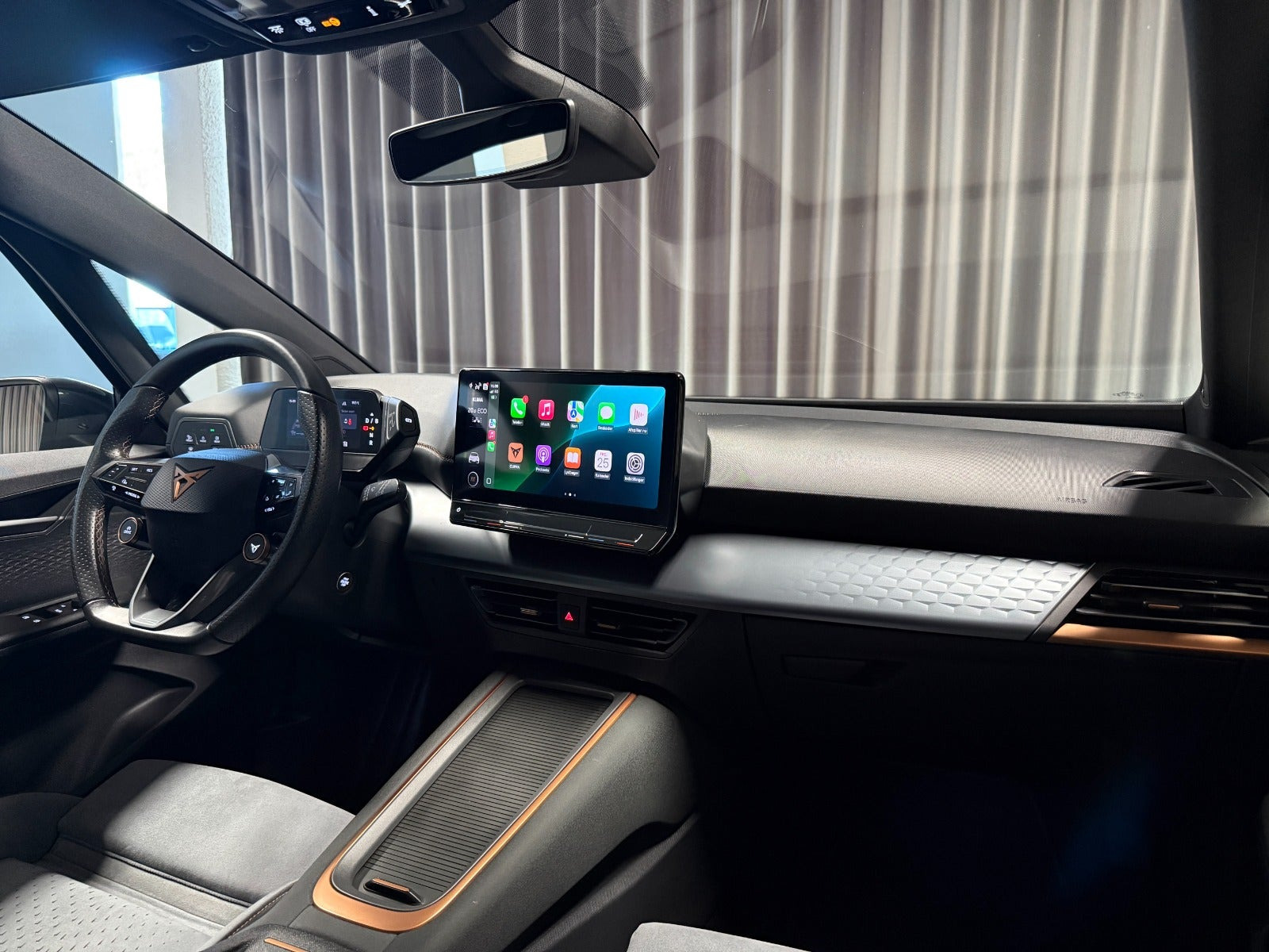 Grå Cupra Born fra 2023