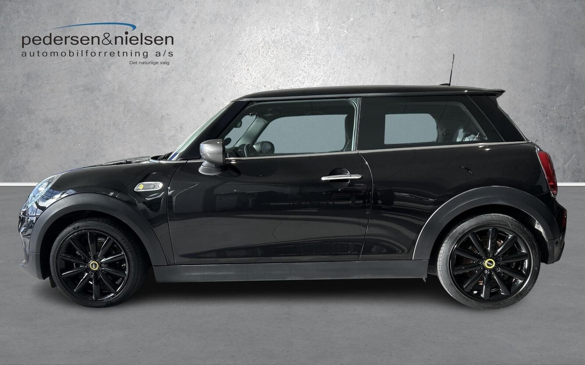 Sort Mini Cooper fra 2020