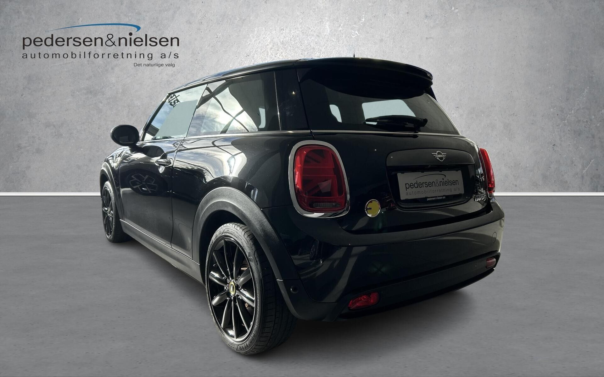 Sort Mini Cooper fra 2020