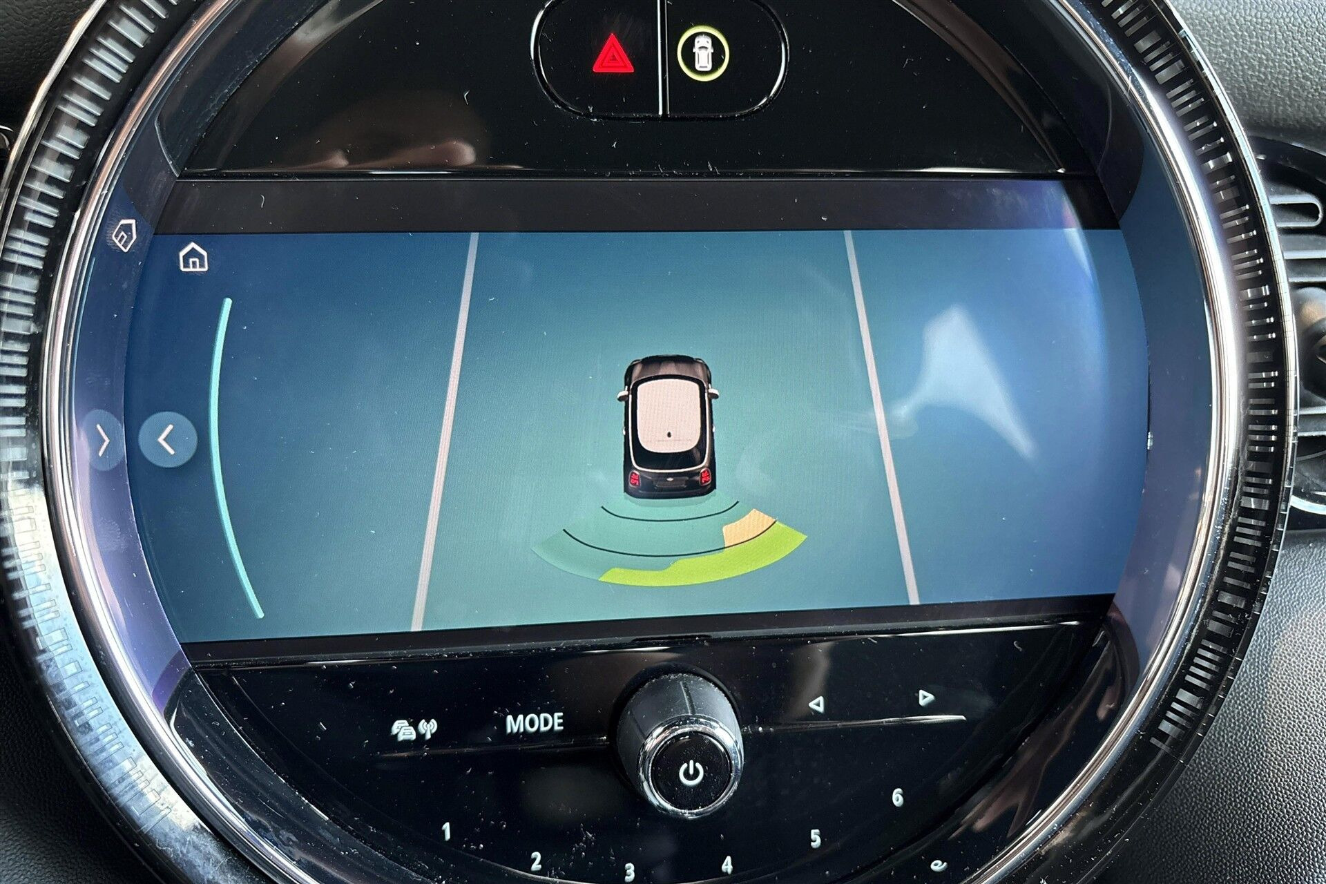 Blå Mini Cooper fra 2023
