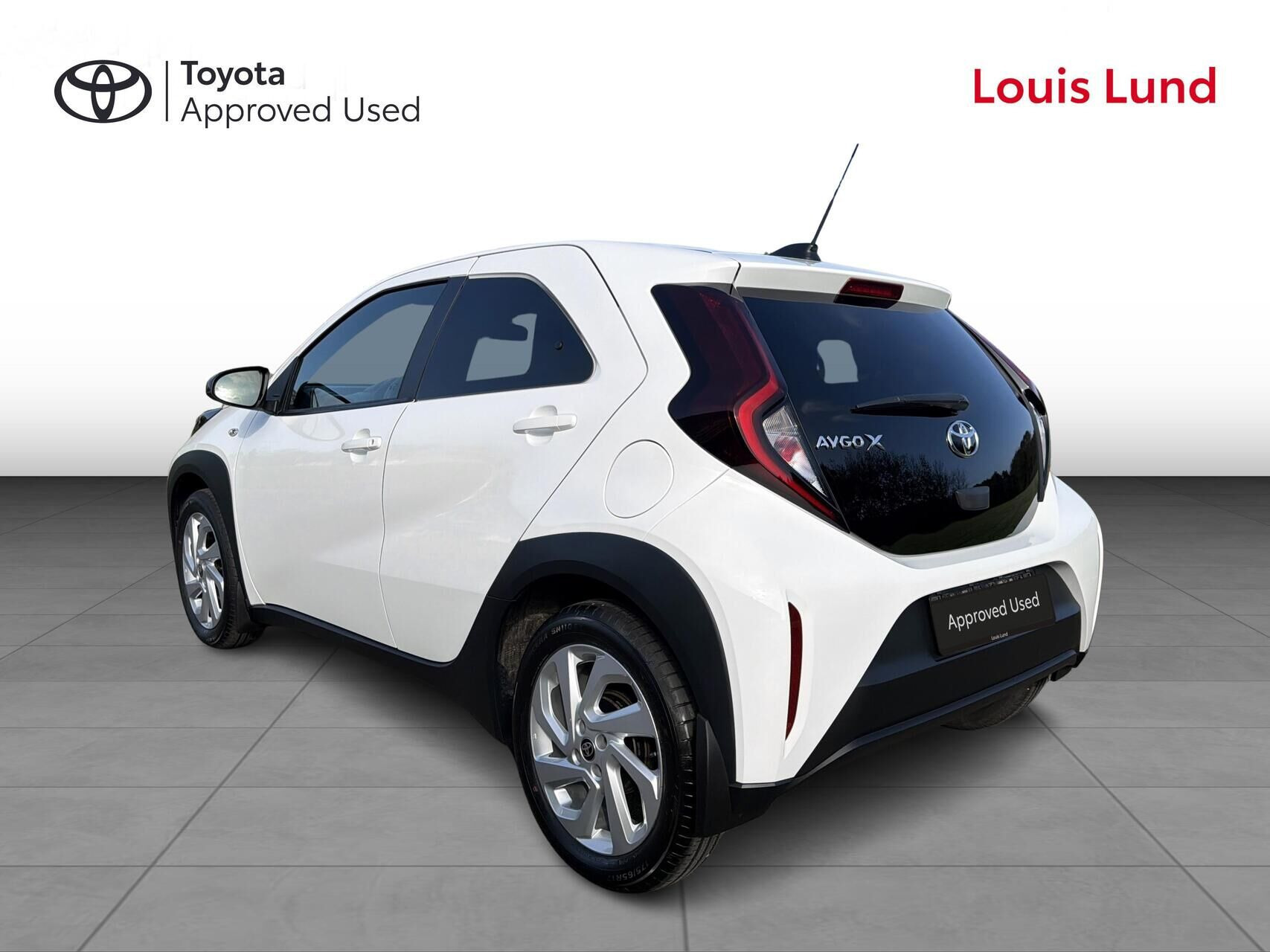 Hvid Toyota Aygo X fra 2025