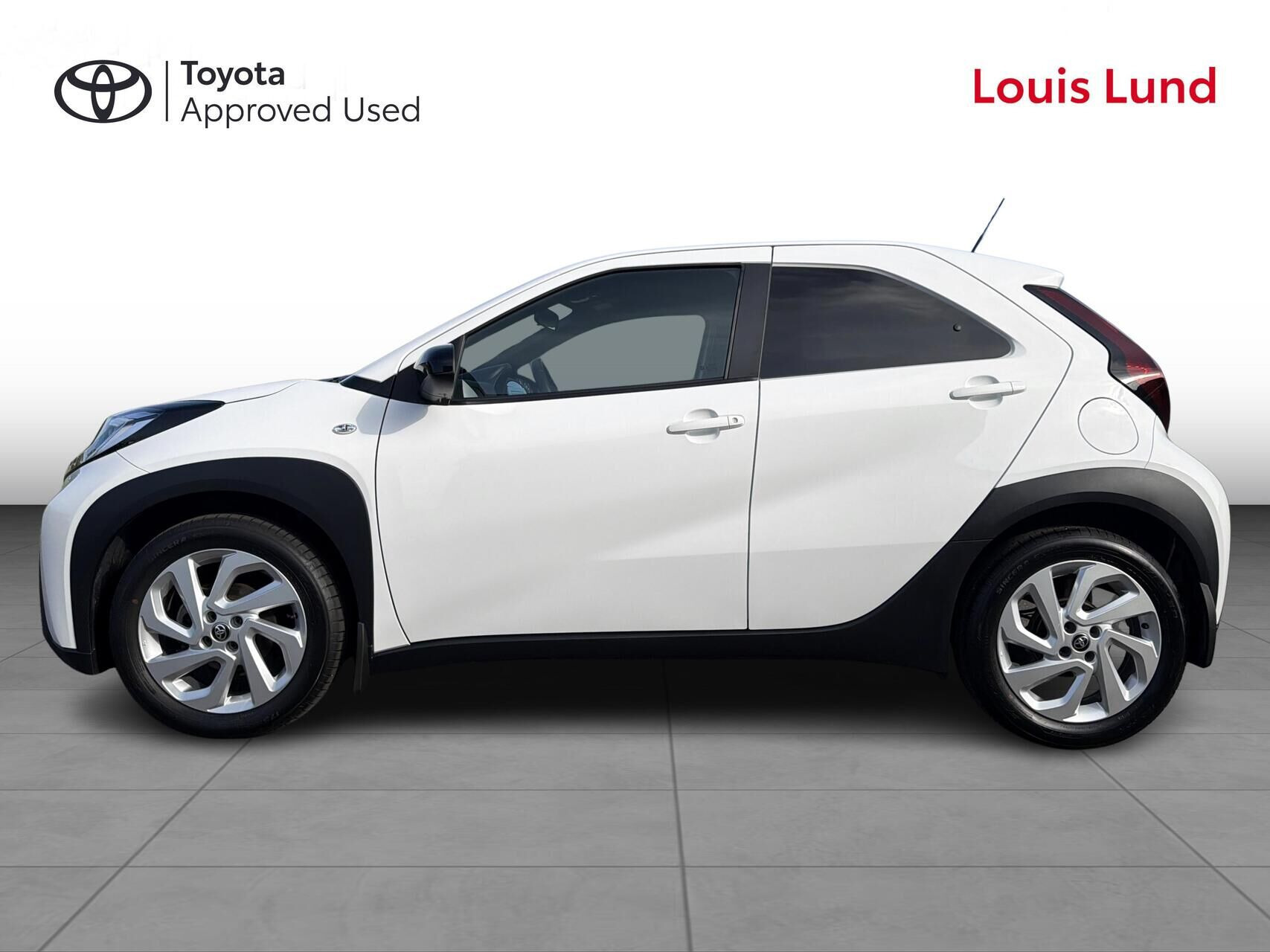 Hvid Toyota Aygo X fra 2025
