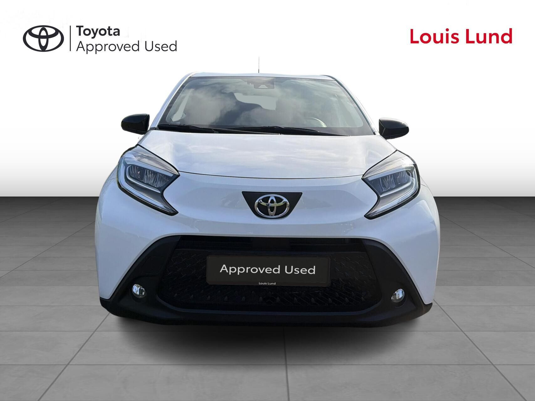 Hvid Toyota Aygo X fra 2025