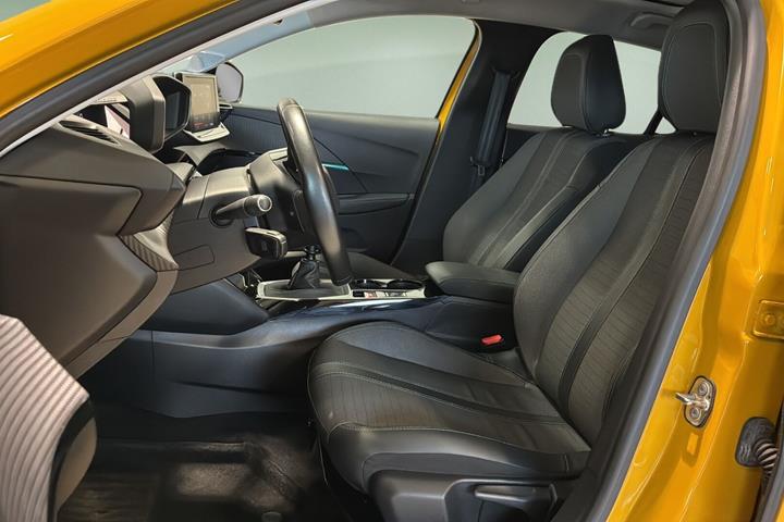 Gul Peugeot 208 fra 2020