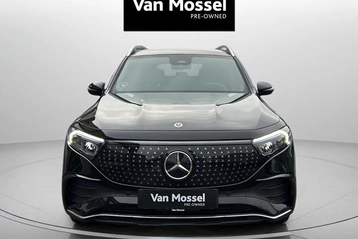 Sort Mercedes EQB250+ fra 2024