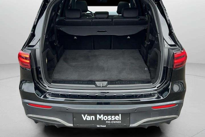 Sort Mercedes EQB250+ fra 2024