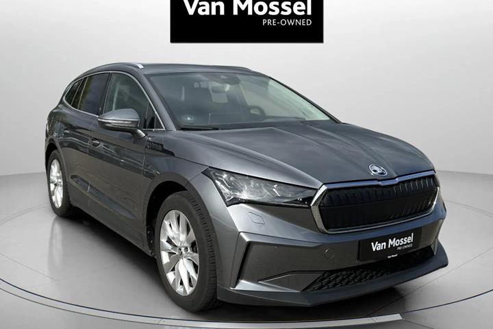 Grå Skoda Enyaq fra 2022