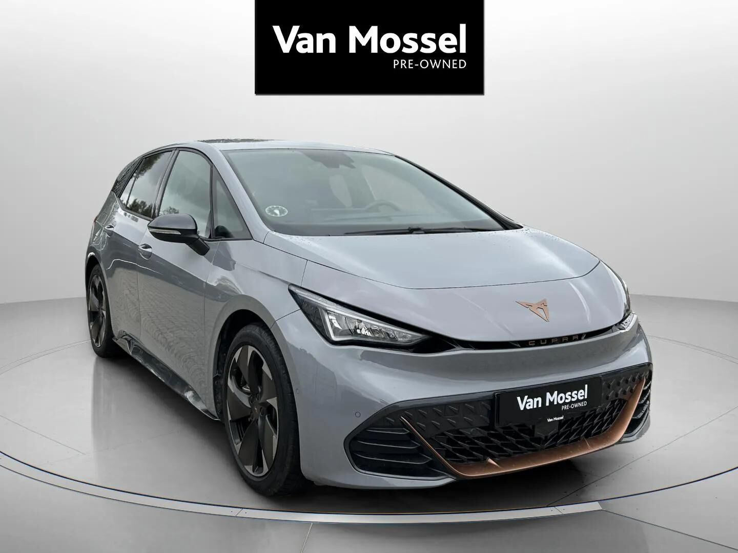 Grå Cupra Born fra 2023