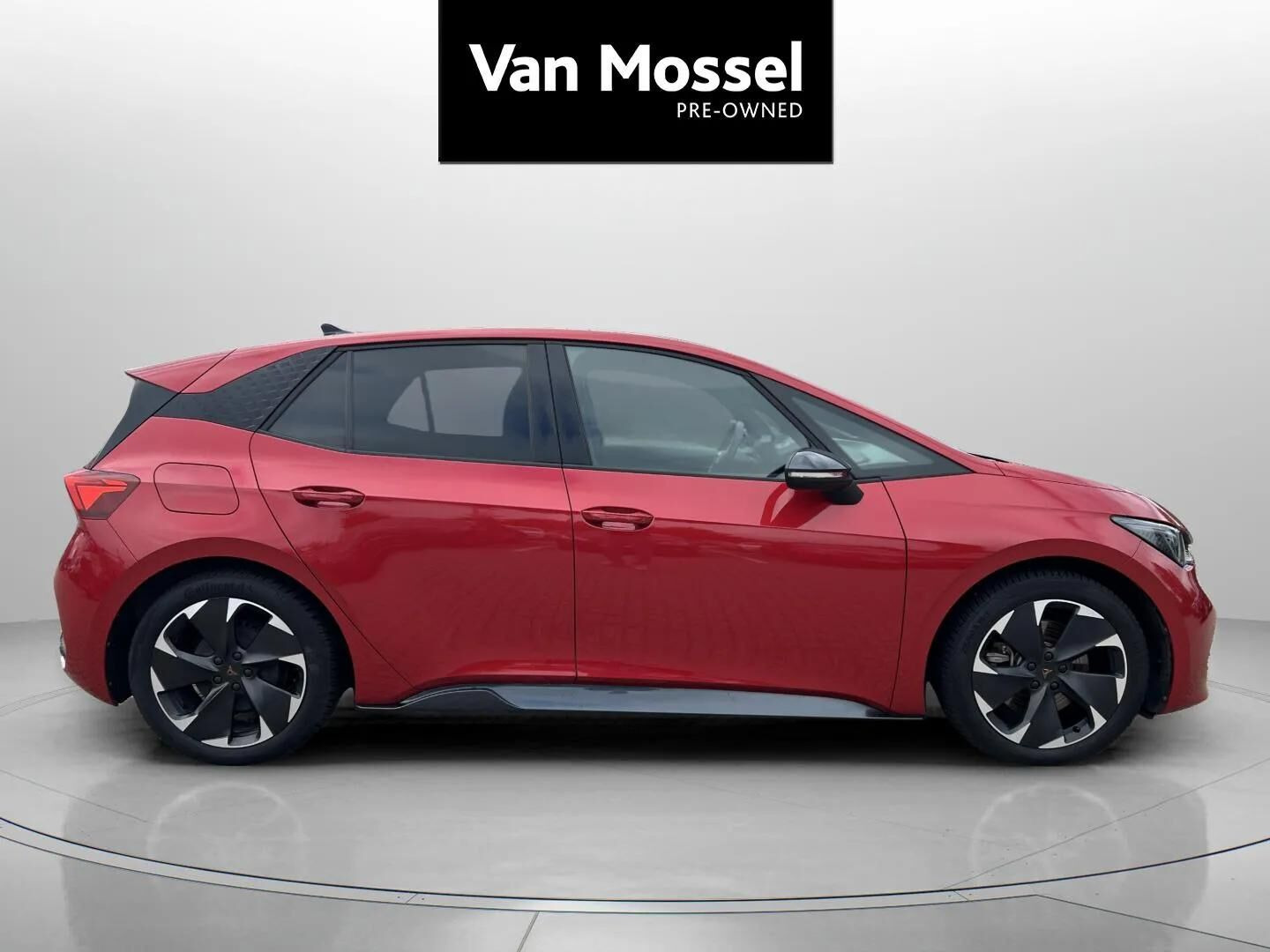 Rød Cupra Born fra 2023