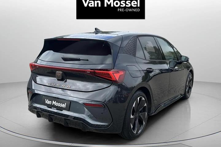 Sort Cupra Born fra 2024