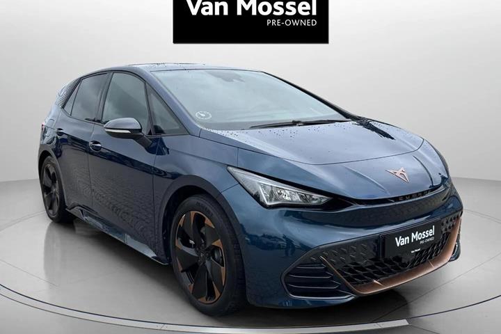 Blå Cupra Born fra 2023